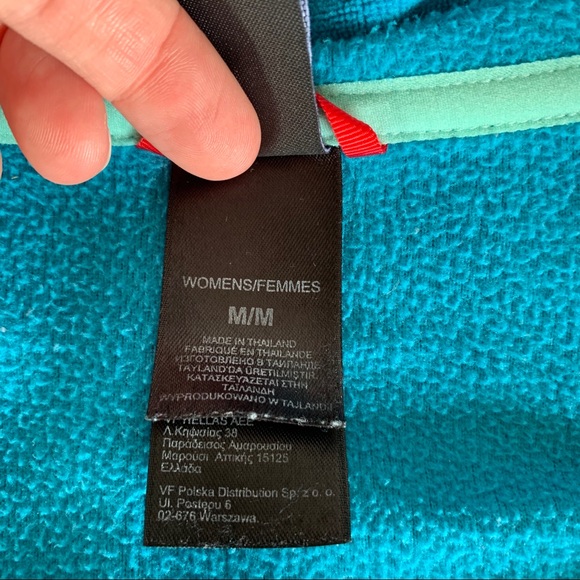 The North Face Polartec Classic Fleece Jacket - Picture 12 of 15